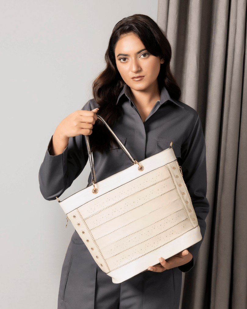 CYPHER BUCKET BAG