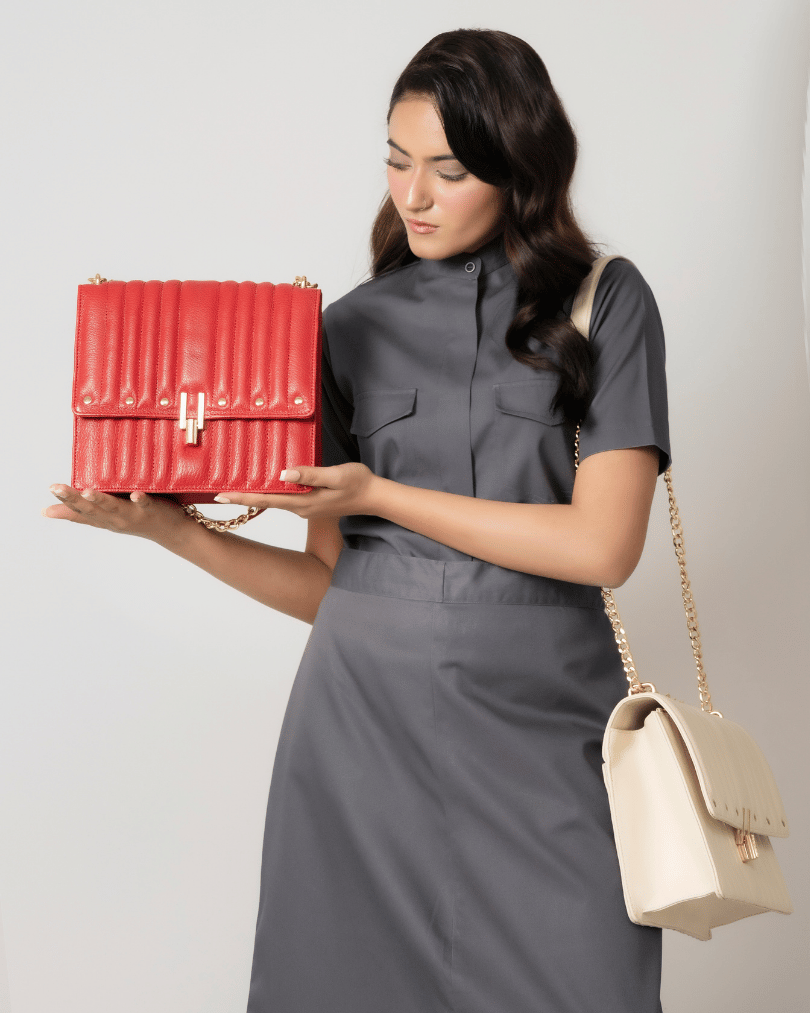 WINGED LADIES SHOULDER BAG