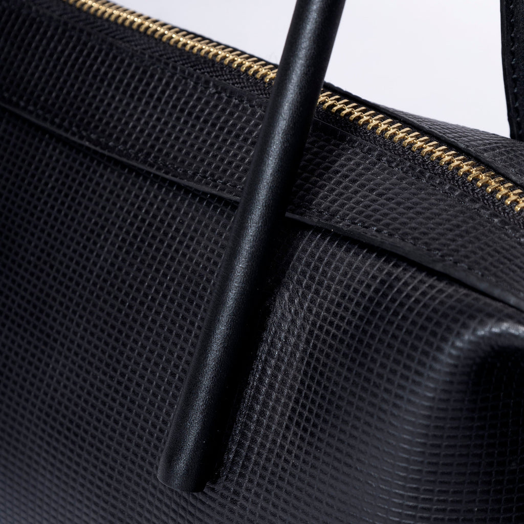 CARRY-ALL SMART TRAVEL BAG