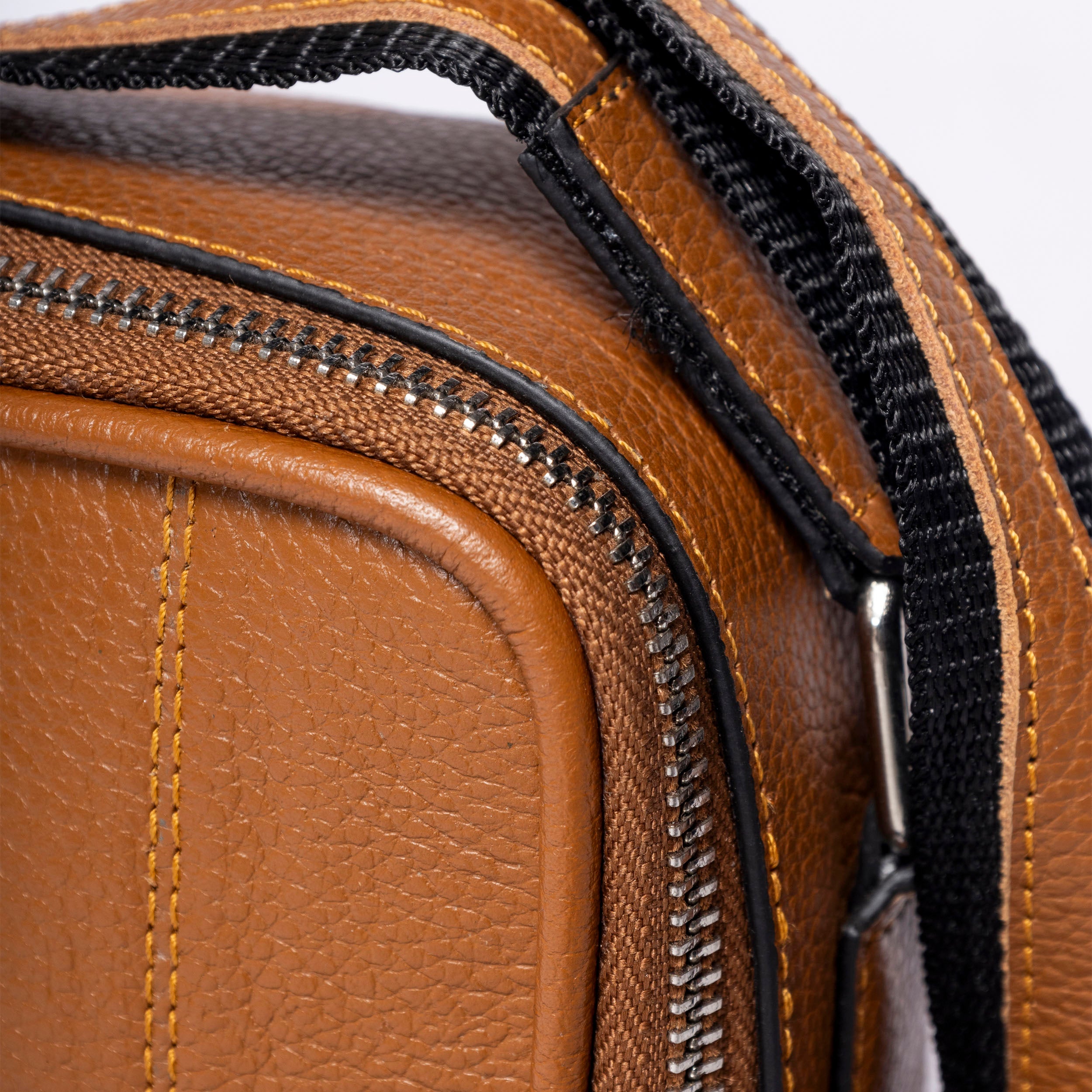 FRINDGED CROSSBODY BAG