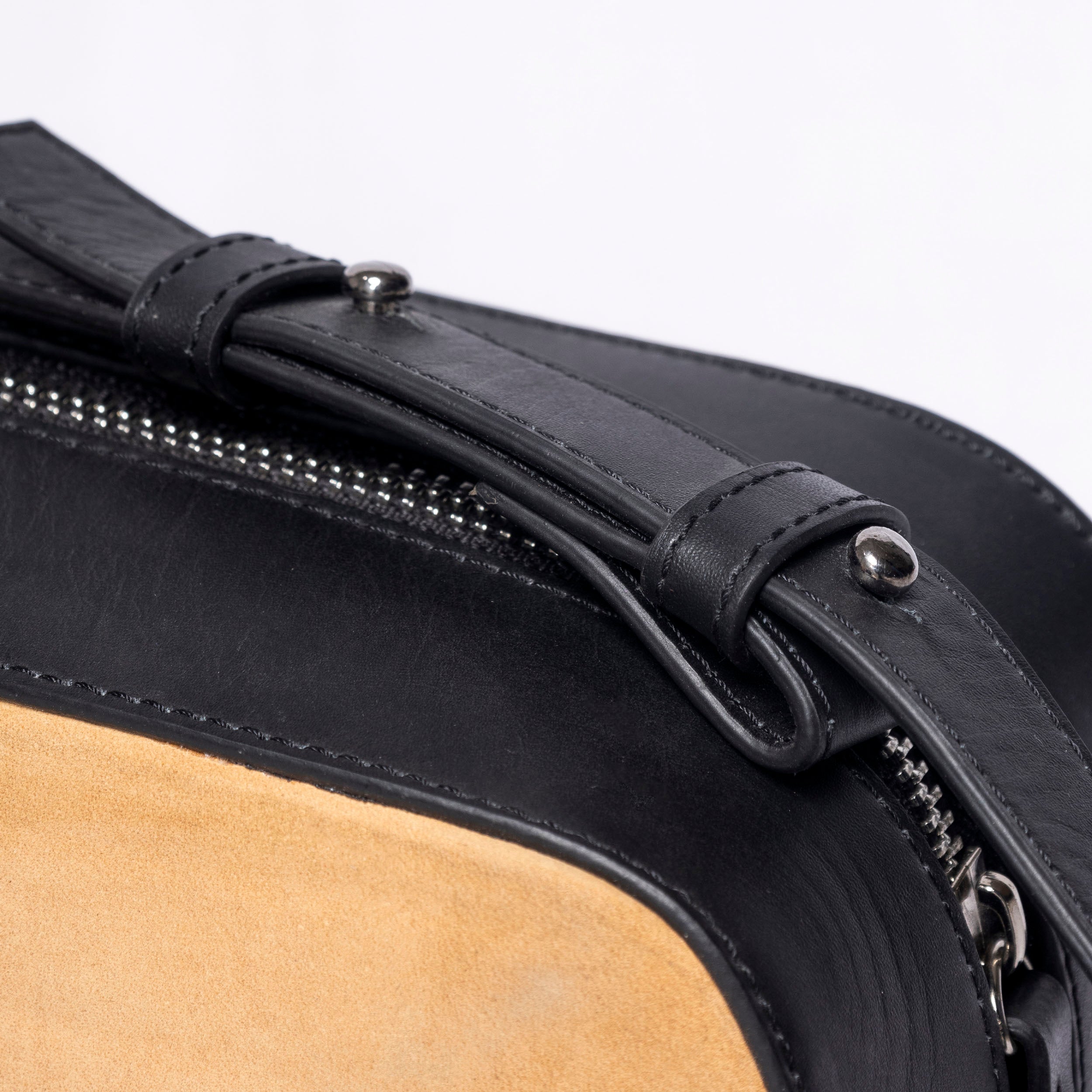 DELICATE CROSS BODY BAG