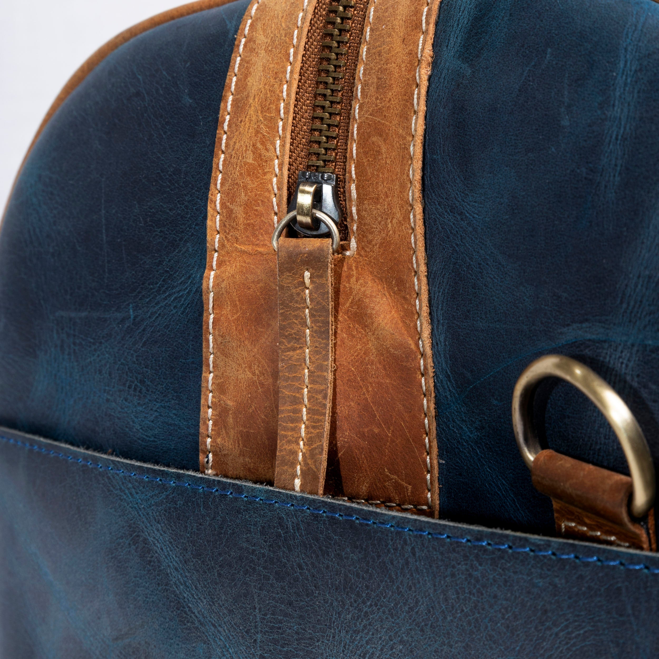 HOLDALL DUFFLE BAG